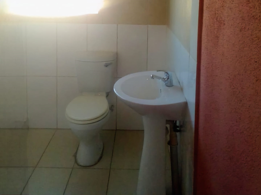 4 Bedroom Property for Sale in Bloemside 2 Free State